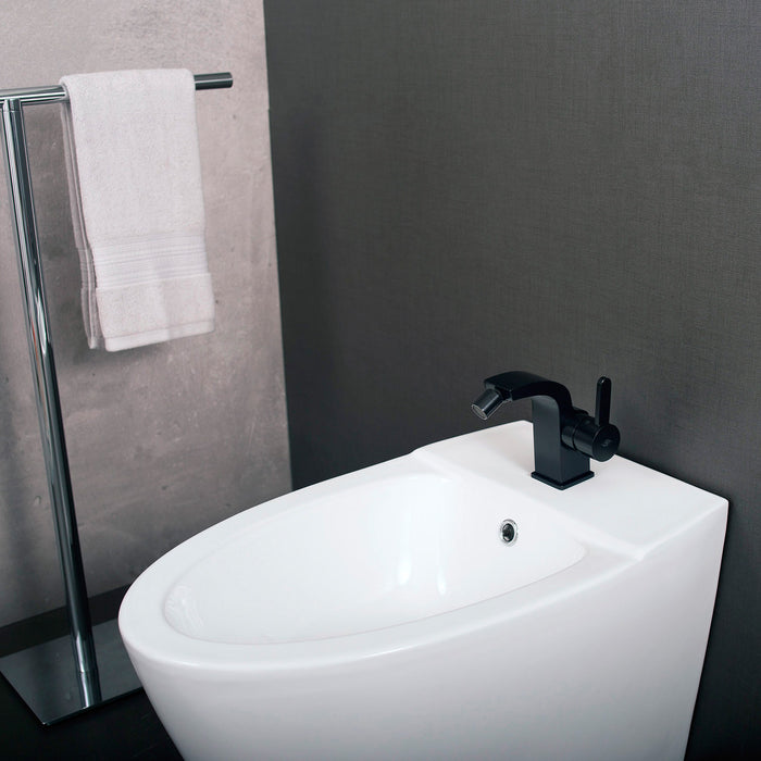 DAX Single Handle Bidet Faucet, Brass Body, Black Finish, 4-5/16 x 4-1/2 Inches (DAX-8560-BL)
