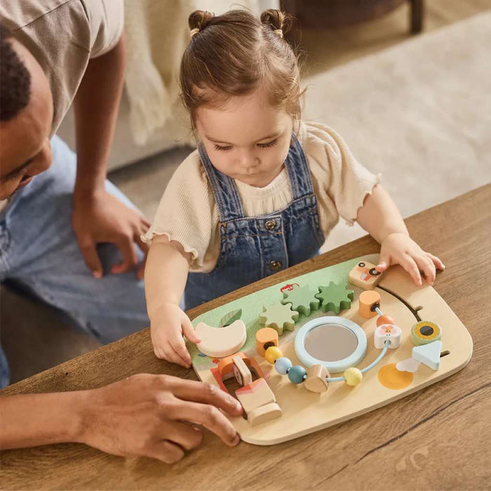 TINY LOVE FARMERS FUNDAY WOODEN BUSY BOARD